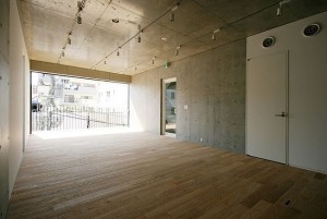 田町,外向きで開放感のあるスタイリッシュな都心のデザイン空間【賃貸/SOHO可/オフィス可/サロン可】