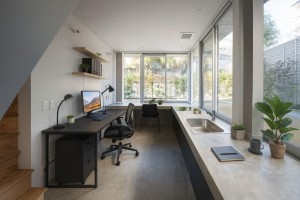 上野毛,芝生の庭が建物を囲むコンパクトな木造デザイナーズ(メゾネットプラン)【賃貸/SOHO可/オフィス可/世田谷区/～10万/25㎡以上】