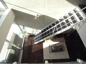 渋谷駅近く,都会派デザイナーズのオープンキッチンと大開口の有るメゾネットプラン【賃貸】