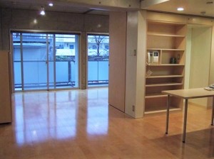 湾岸でペットと暮らす吹き抜け5mのリーズナブルなデザイン空間【賃貸/SOHO可/オフィス可/ペット可】