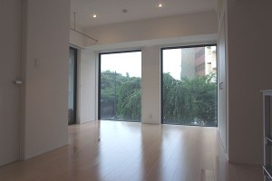 九段下,靖国の緑を借景にしたホテルライクな贅沢な都市空間【賃貸/千代田区/～18万/30㎡以上】