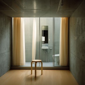 恵比寿のデザイナーズ集合住宅 ― 都会に潜む静謐なワンルーム【賃貸/SOHO可/渋谷区/～12万/20㎡以上】