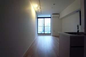 海と運河の眺望が得られるダブルバルコニー付きのアーバンリゾートデザイナーズ【賃貸】