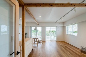 三浦半島、空と暮らす。最上階のリノベーション【売買/三浦市/ペット可】