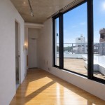 内観とバルコニー(内装)