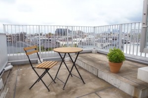 三軒茶屋,専用ルーフバルコニーで三茶ライフが楽しめる街中のメゾネット空間【賃貸/SOHO可/ペット可】
