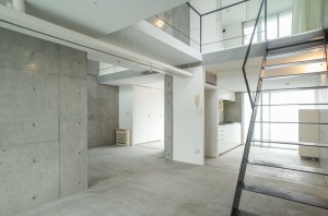 神楽坂・牛込の静寂に佇む ― 北山恒氏設計のデザイナーズメゾネット【賃貸/SOHO可/オフィス可/新宿区/～40万/100㎡以上】※お申込み中になります