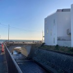 外観と海と川(外観)
